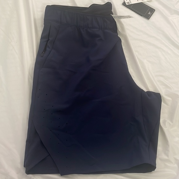 Reebok Shorts - Picture 8 of 15
